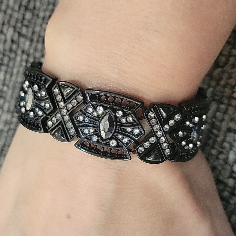 Napier black bracelet